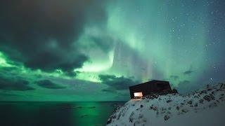Kongsfjord cliff bird hide under the northern lights - december 2016 biotope vlog by Tormod Amundsen