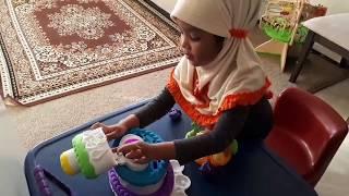 AISHA AND MOMMY MAKING COOKIES AND DONUTS FROM PLAYDOUGH | AISHA AND BILAL