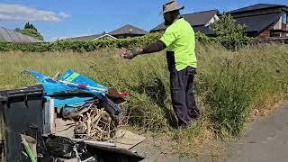 PEOPLE were CHUCKING their RUBBISH on this EMPTY section big CLEAN-UP