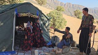 Rajab took Isa to his daughters' arms and said goodbye to them to take care of his own problems