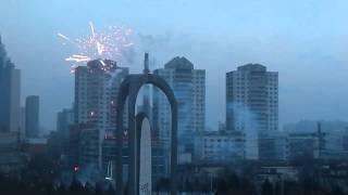 [Edited -Deshaked] Shenyang Chinese New Year (Street Firework) 2011