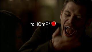 The Mikaelsons chomping their wrists for 45 seconds straight