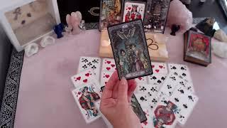 Der IRRLAUF in seinem LABYRINTH hat ein ENDE, ihm wird BEWUSST du FEHLST IHM | #tarot #liebe