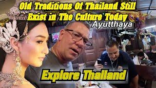 The Empire of Ayutthaya, The Old Traditions Still Exist in Todays Thai Culture. Floating Market