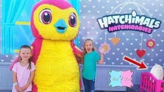 Hatching HatchiBabies on Hatchimals Day in Hatchtopia with Giant Hatchimal in Real Life!