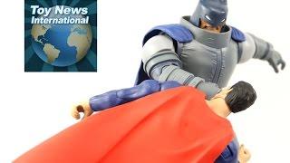 DC Comics Multiverse Batman: The Dark Knight Returns Armored Batman 6" Figure Review