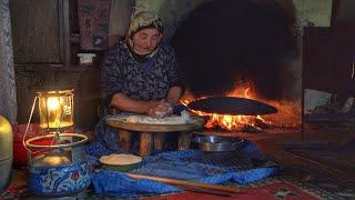 A life without electricity - Village bread / Documentary