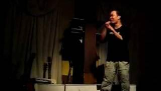 Dua Leo dien stand-up comedy - hai doc thoai - lan dau tien nam 2009