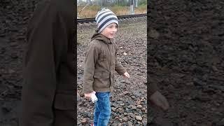 Нам повезло увидеть крутой поезд!