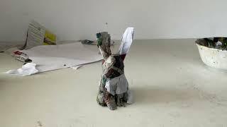 Hase aus Zeitung basteln/ Making a bunny out of newspaper