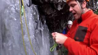 ARC'TERYX How to build a V-Thread Anchor on an ice climb