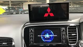 RoadTop 8.8 Carplay Android Auto IPS Screen in a Mitsubishi Outlander PHEV