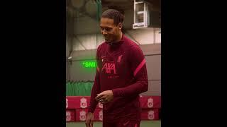 Van Dijk Defending Technique 