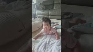배밀이하는 다온이!!