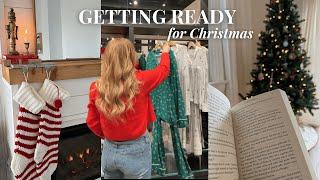 COZY HOLIDAY VLOG  decorating for Christmas, holiday shopping, baking, book shopping & more!!