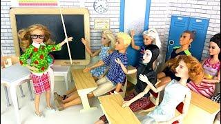 ДЕНЬ НАОБОРОТ Дети стали Учителями! Мультик #Барби Школа Куклы Игрушки для девочек
