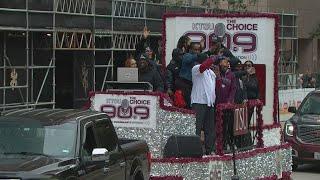 TSU, KTSU The Choice floats through the H-E-B Thanksgiving Day parade