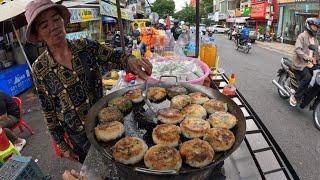 Best Cambodian Street Food in Phnom Penh City - Walk at Market Pork Beef Fruits, Vegetables & More