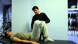 Stretching per prevenire il mal di schiena - 2º esercizio - allungamento del muscolo Piriforme