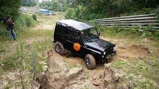 Видео по заявкам. UAZ Hunter V8 "без музыки". Слушаем двигатель.