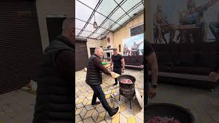 Лука много не бывает!