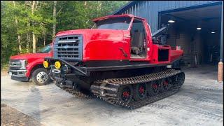 Ford F-800 Cummins Off-Road Wrecker on tracks. The end all be all Off-Road Wrecker.