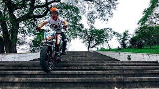 Crazy motorcycle rider in Sao Paulo - Rok Bagoros 2015