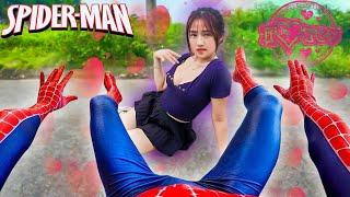 CRAZY SEXY SPIDER-GIRL WILL NOT LEAVE SPIDER-MAN ALONE In Real Life (Love Story Parkour POV)