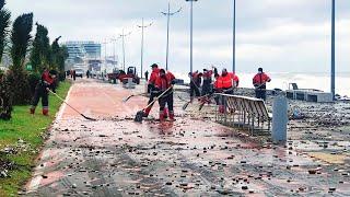 СМЫЛО ВСЕ ПЛЯЖИ - СИЛЬНЕЙШИЙ ШТОРМ НА ЧЕРНОМ МОРЕ В БАТУМИ ГРУЗИЯ (Февраль 2021, 4К)