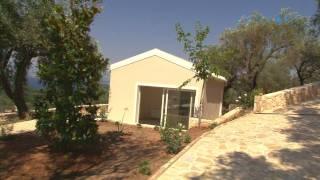 Korfu small villa subtitle