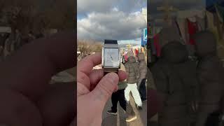 Старые вещи на барахолке