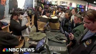 Rush to return: stores offer new gift refund options