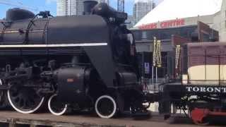 Toronto Railway Museum - Positioning CN 6213 on the turntable