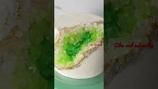 Geode cake decoration l cake decoration l @applepieglamorous