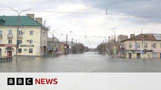 Russia and Kazakhstan hit with 'worst floods in decades' | BBC News