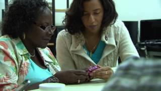 Teaching seniors how to use smartphones.