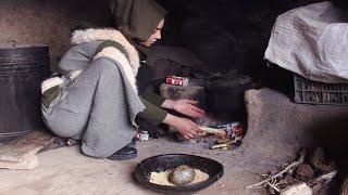 Little Anjila and Nilab with another local dish of Badakhshi Afghanistan - بدخشان پلس