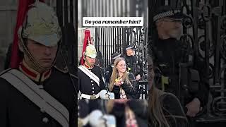 Peter Ellis surprise visit of duty royal guards #kingsguard #pet #london #tourist #england#subscribe