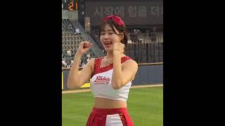 #ssg랜더스#김도아#이지원"파이팅넘치는 김도아이지원치어리더"