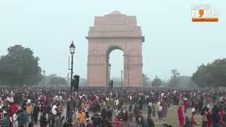 Massive Crowd at India Gate for New Year 2025 Celebrations | Delhi | News9