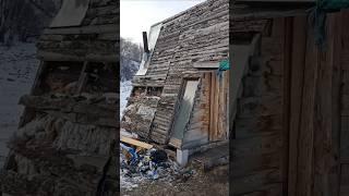 баня в тайге у реки #тайга #зимовье
