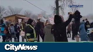 Government condemns protest at Steinbach school