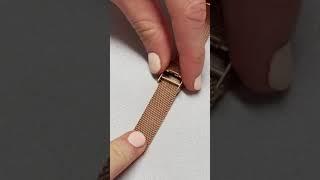 Olivia Burton 메시 스트랩 조정
