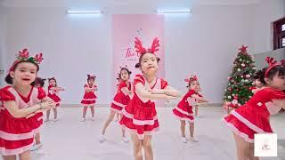 Ông Già Noel - The Queen Dance Studio