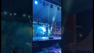 Выступление на главной сцене города -  Алекс Зорин - Девять квадратных метров (Просто люби)