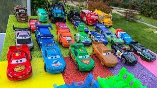 Looking for Disney Pixar Cars On the Rocky Road : Lightning McQueen, Mater, Dinoco McQueen, Mack