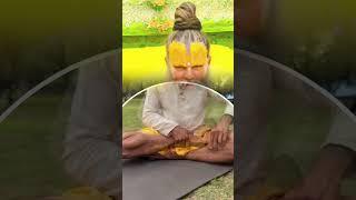 Watch attentively #shortvideo #yoga #yogateacher #premanandjimaharaj #siddhasana