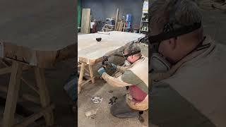 Как сделать живой край столешницы? #diy #стол #дерево #столярка #обучение
