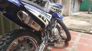 SONIDO DE ESCAPE AKRAPOVIC EN MOTO YAMAHA XTZ 125