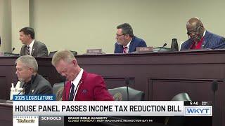 Kentucky lawmakers advance bill to further lower income tax